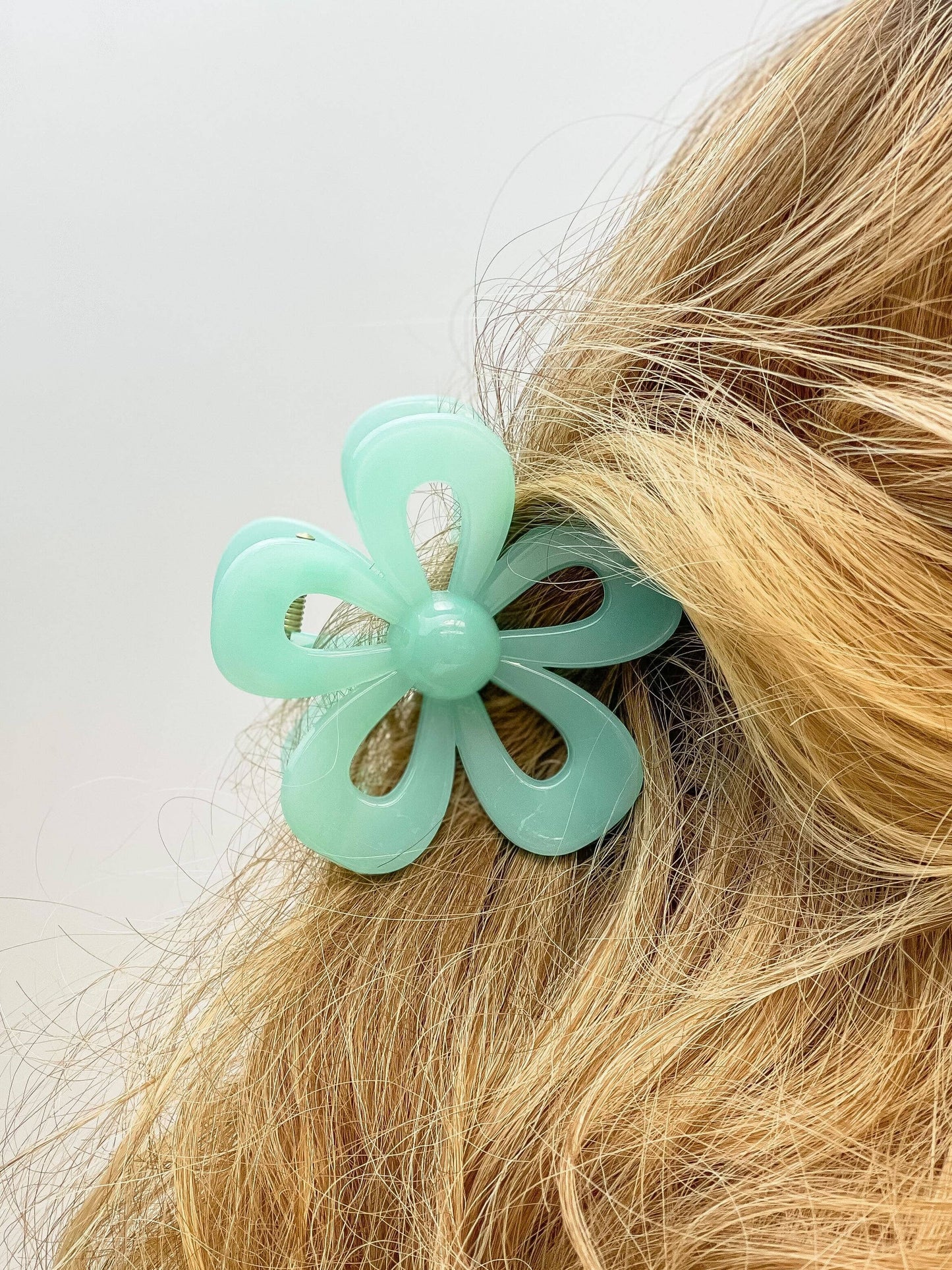 Acrylic Open Flower Hair Clips